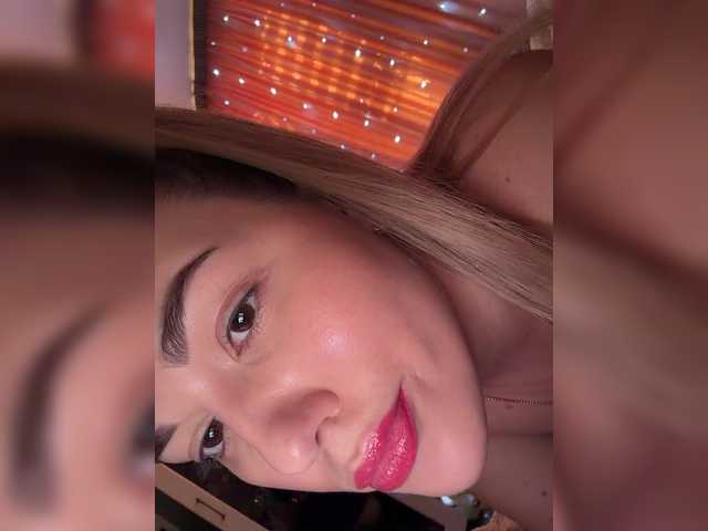 KateMid's BongaCams show and profile