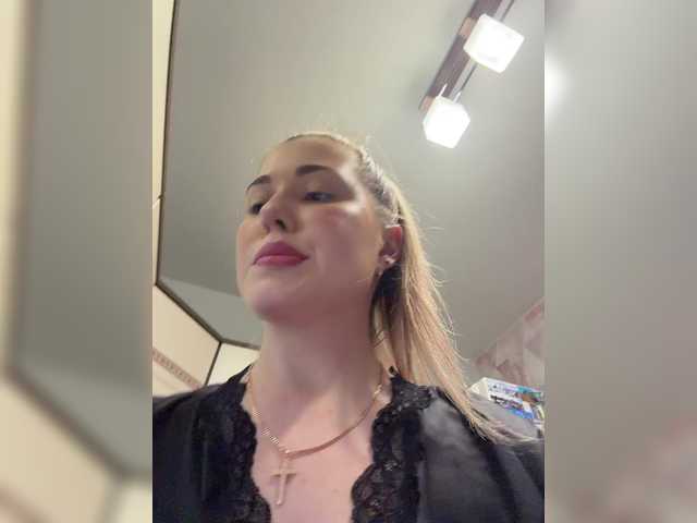 KateMid's BongaCams show and profile