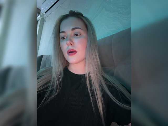KateMid's BongaCams show and profile
