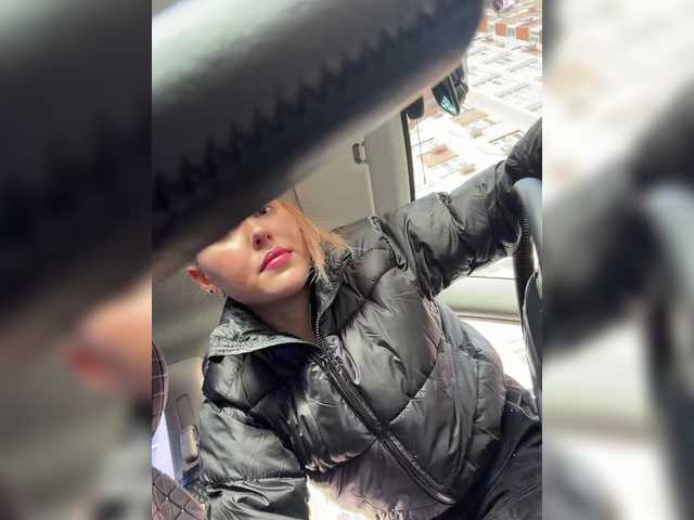 KateMid's BongaCams show and profile