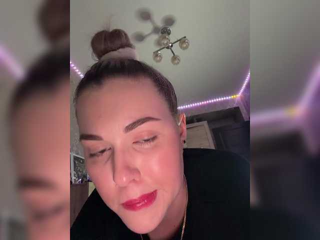 KateMid's BongaCams show and profile