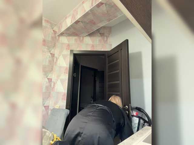 KateMid's BongaCams show and profile