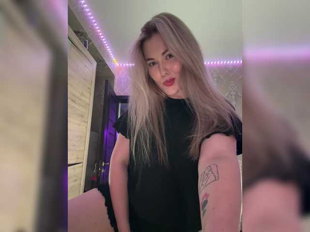 KateMid's BongaCams show and profile