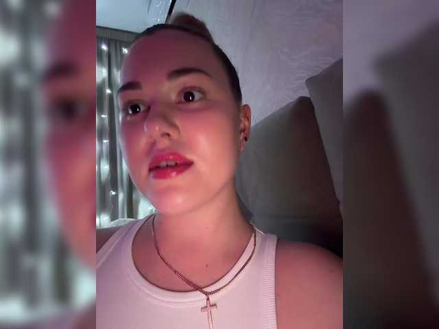 KateMid's BongaCams show and profile