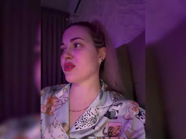 KateMid's BongaCams show and profile