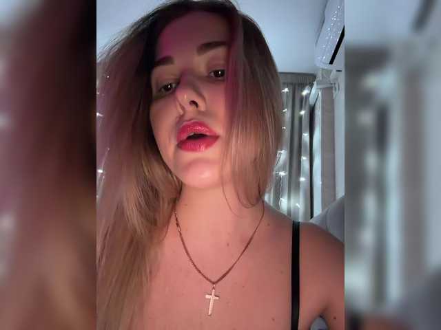 KateMid's BongaCams show and profile