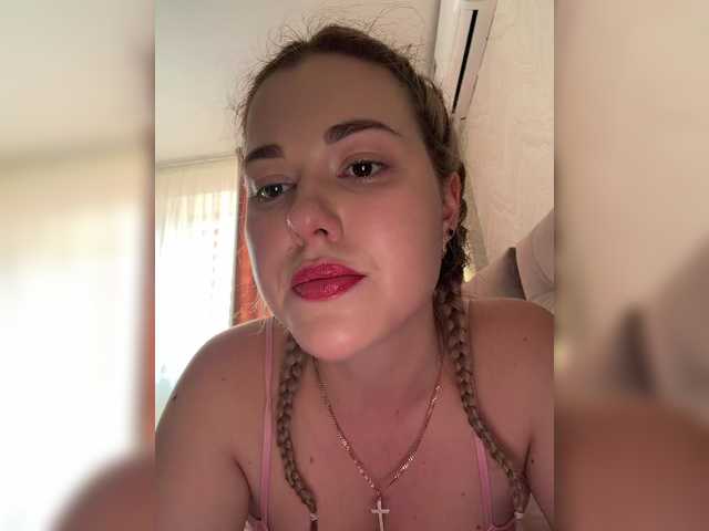 KateMid's BongaCams show and profile