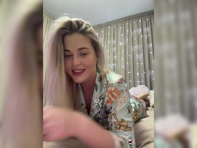 KateMid's BongaCams show and profile