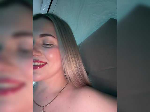 KateMid's BongaCams show and profile