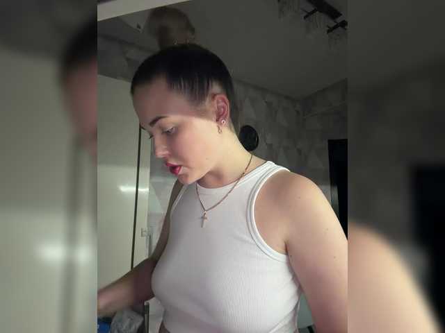 KateMid's BongaCams show and profile