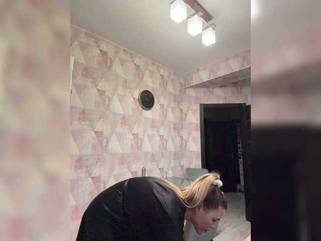 KateMid Nude Live Sex Shows