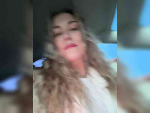 KateMid webcam