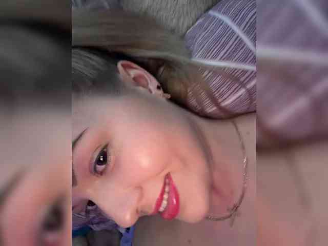 KateMid Live Webcam on BongaCams