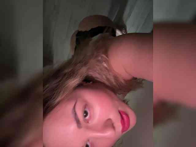 KateMid webcam