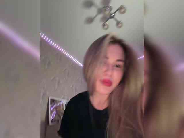 KateMid Live Webcam on BongaCams