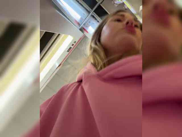 KateMid webcam
