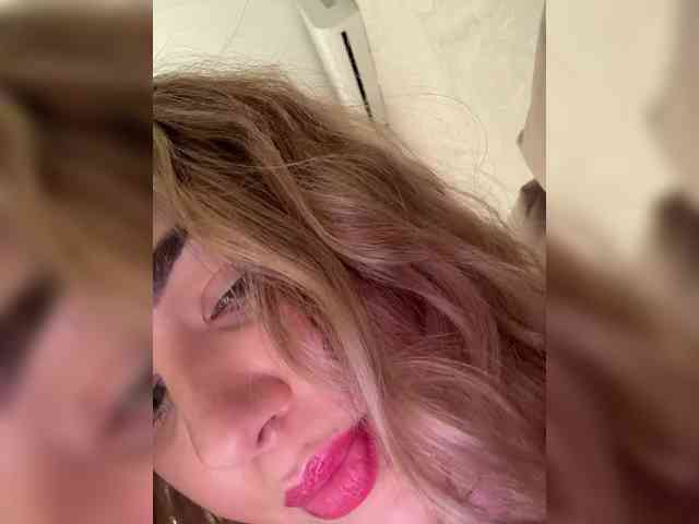 KateMid webcam