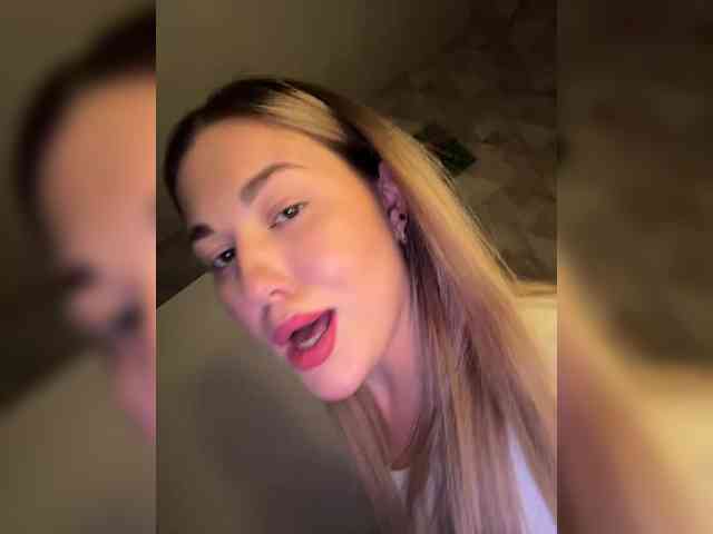 KateMid webcam
