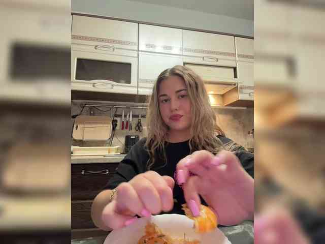 KateMid webcam