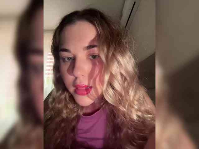 KateMid webcam