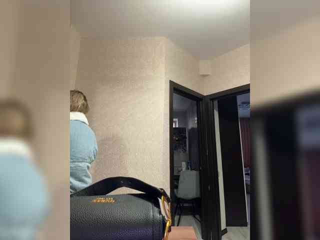 KateMid webcam