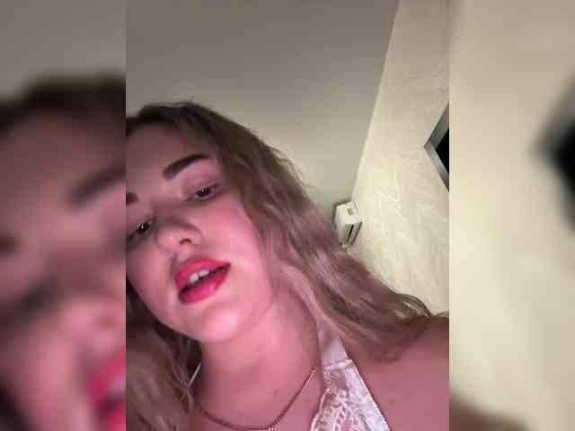 KateMid webcam