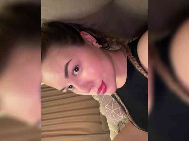 KateMid webcam