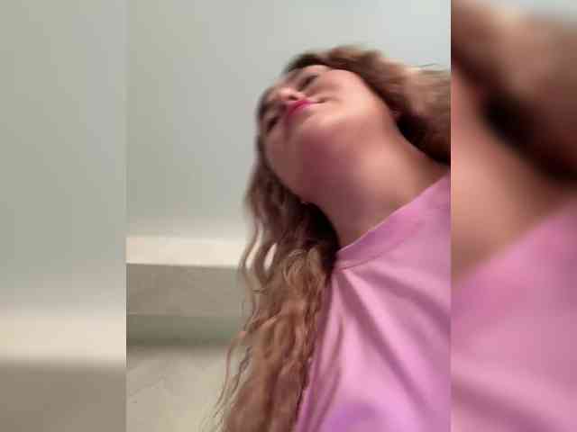KateMid webcam