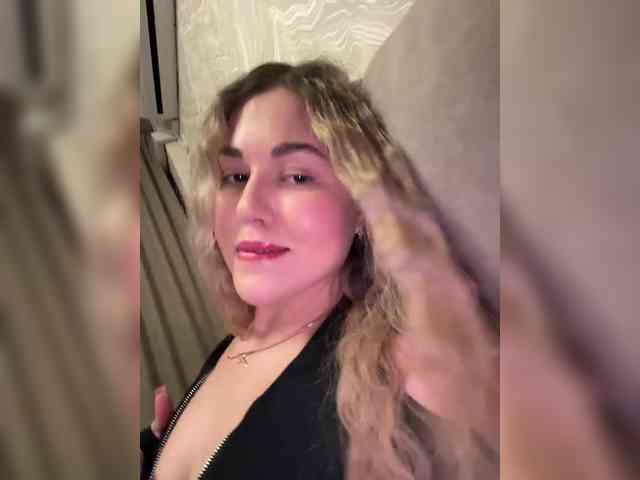 KateMid webcam