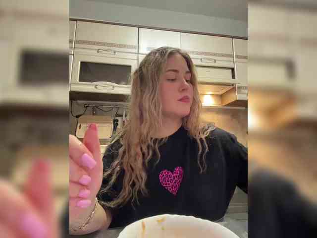 KateMid webcam