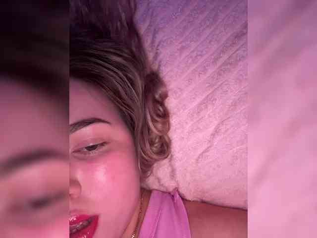 KateMid webcam