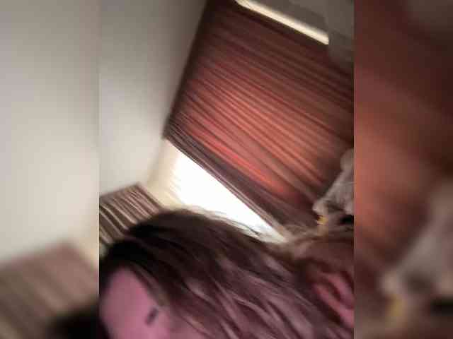 KateMid webcam