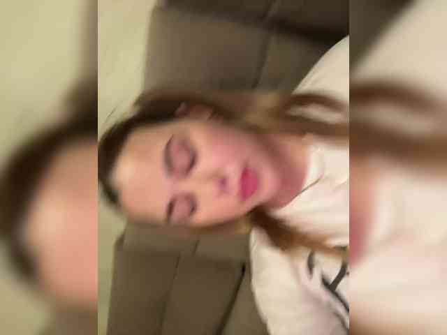 KateMid Live Webcam on BongaCams