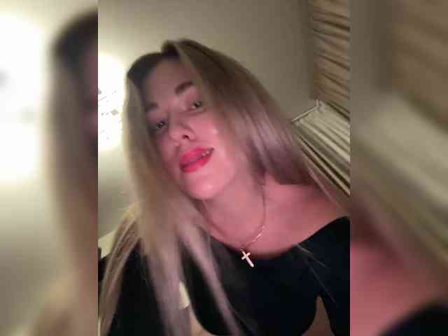 KateMid webcam