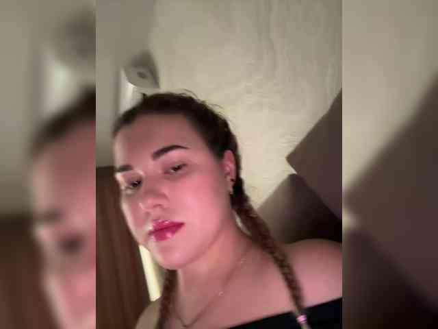 KateMid webcam