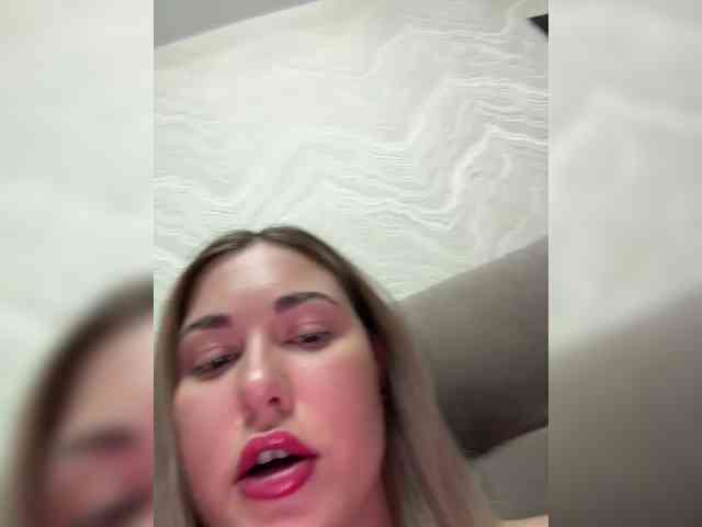 KateMid webcam