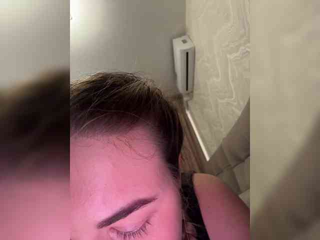 KateMid webcam
