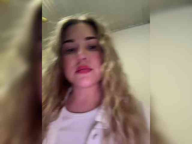 KateMid webcam