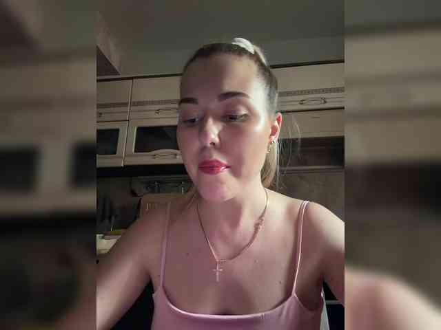 KateMid Live Webcam on BongaCams