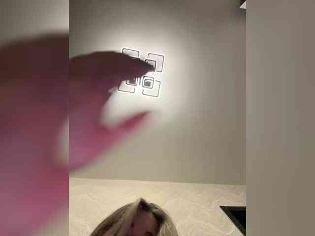 KateMid webcam