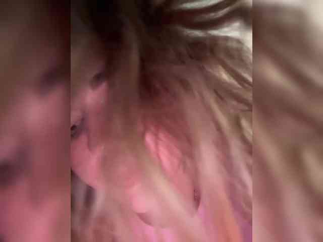 KateMid webcam