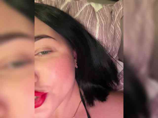 KateMid webcam