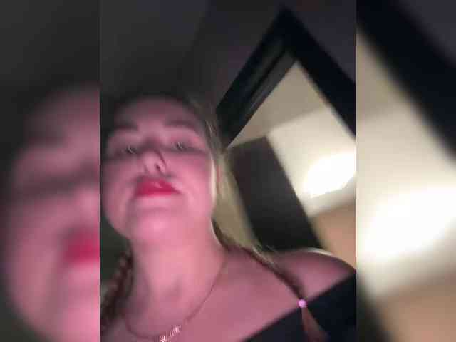 KateMid webcam