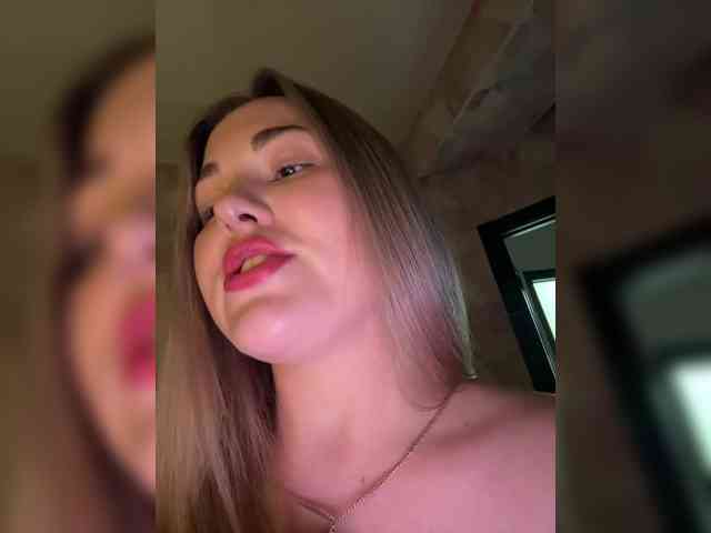 KateMid webcam