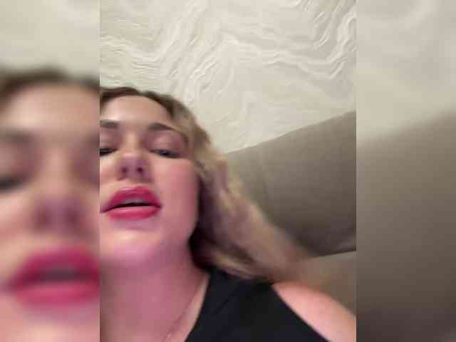 KateMid webcam
