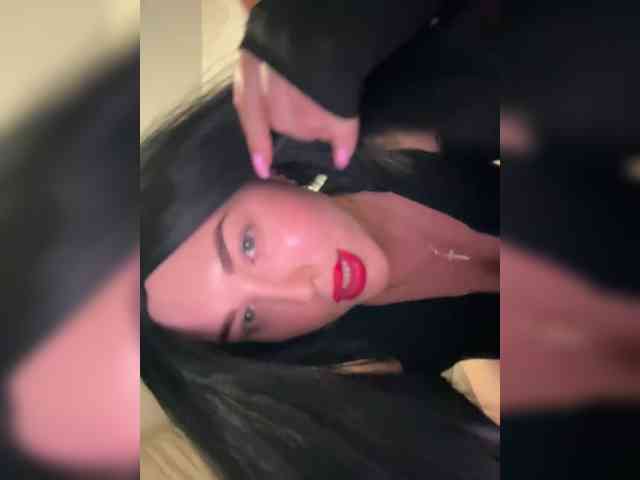 KateMid webcam