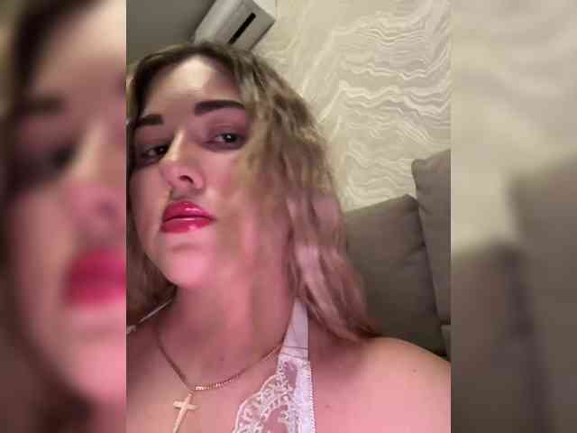 KateMid webcam