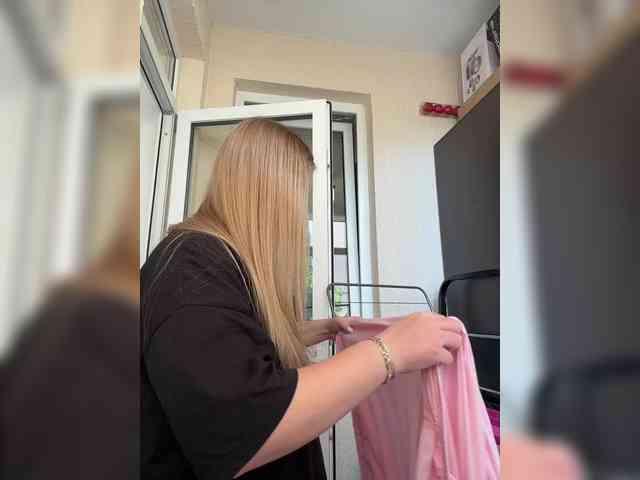 KateMiddleton webcam