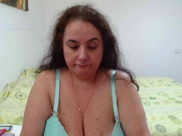 ClaudetteBBW webcam