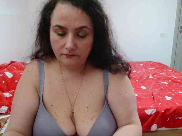 ClaudetteBBW webcam